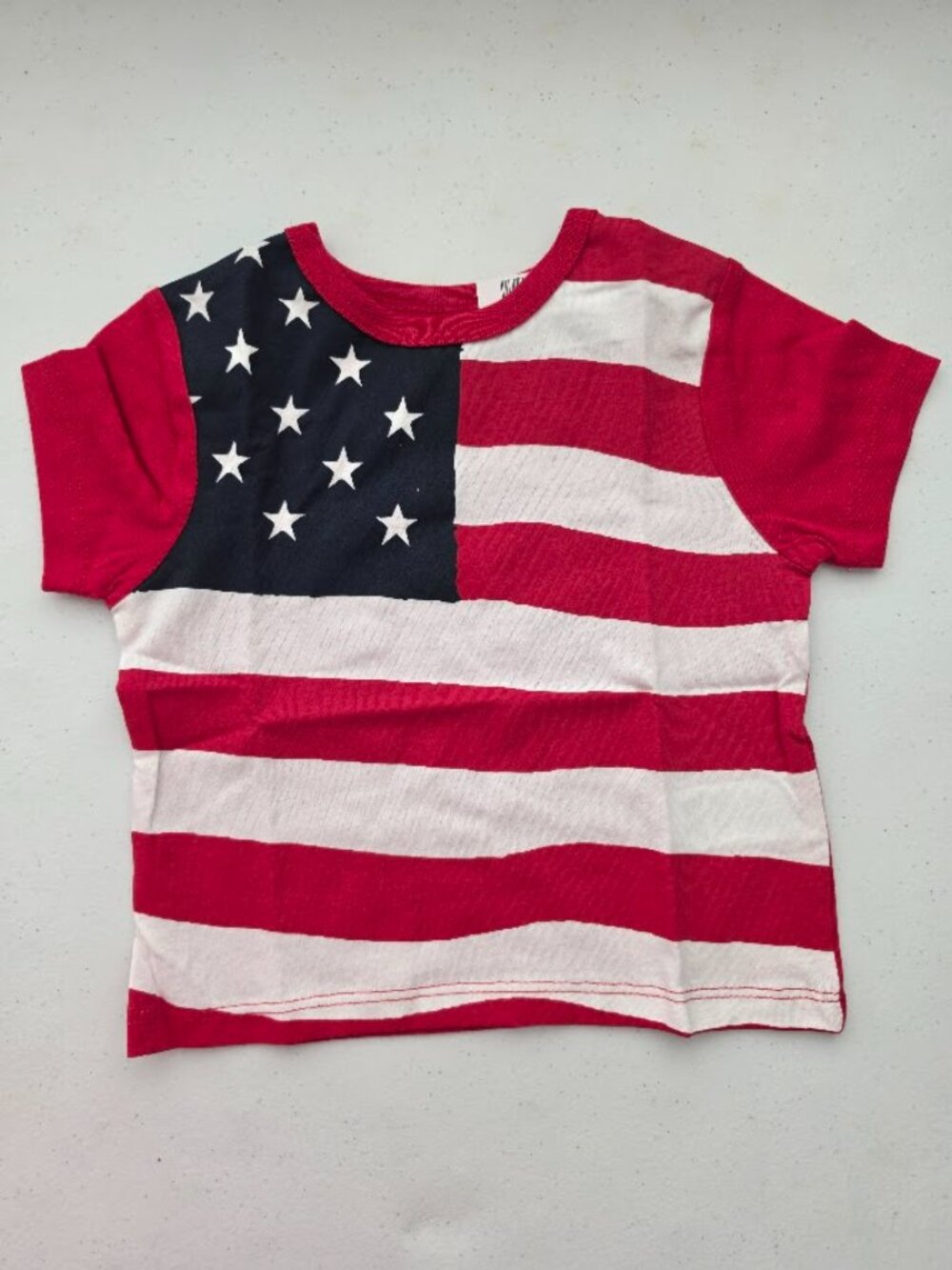 The Children' Place Patriotic American Flag USA Unisex Baby T Shirt. Size 6-9 M.